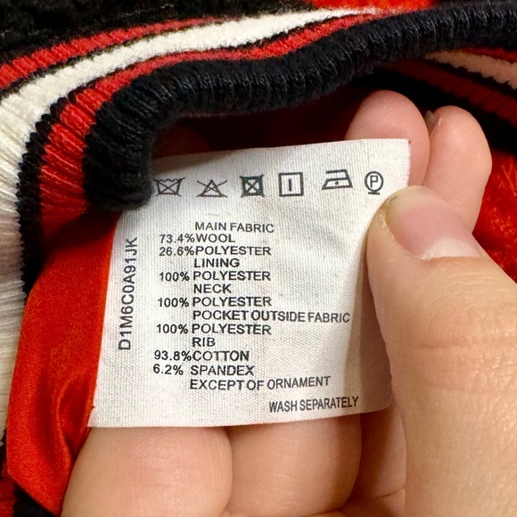 Azona A02 Red And Black “Curiosity Kills The Cat” Fuzzy Sherpa Collared Coat - Picture 9 of 9